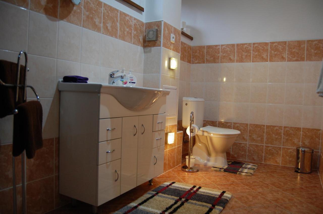 Hazovsky Dvur Apartment Roznov pod Radhostem