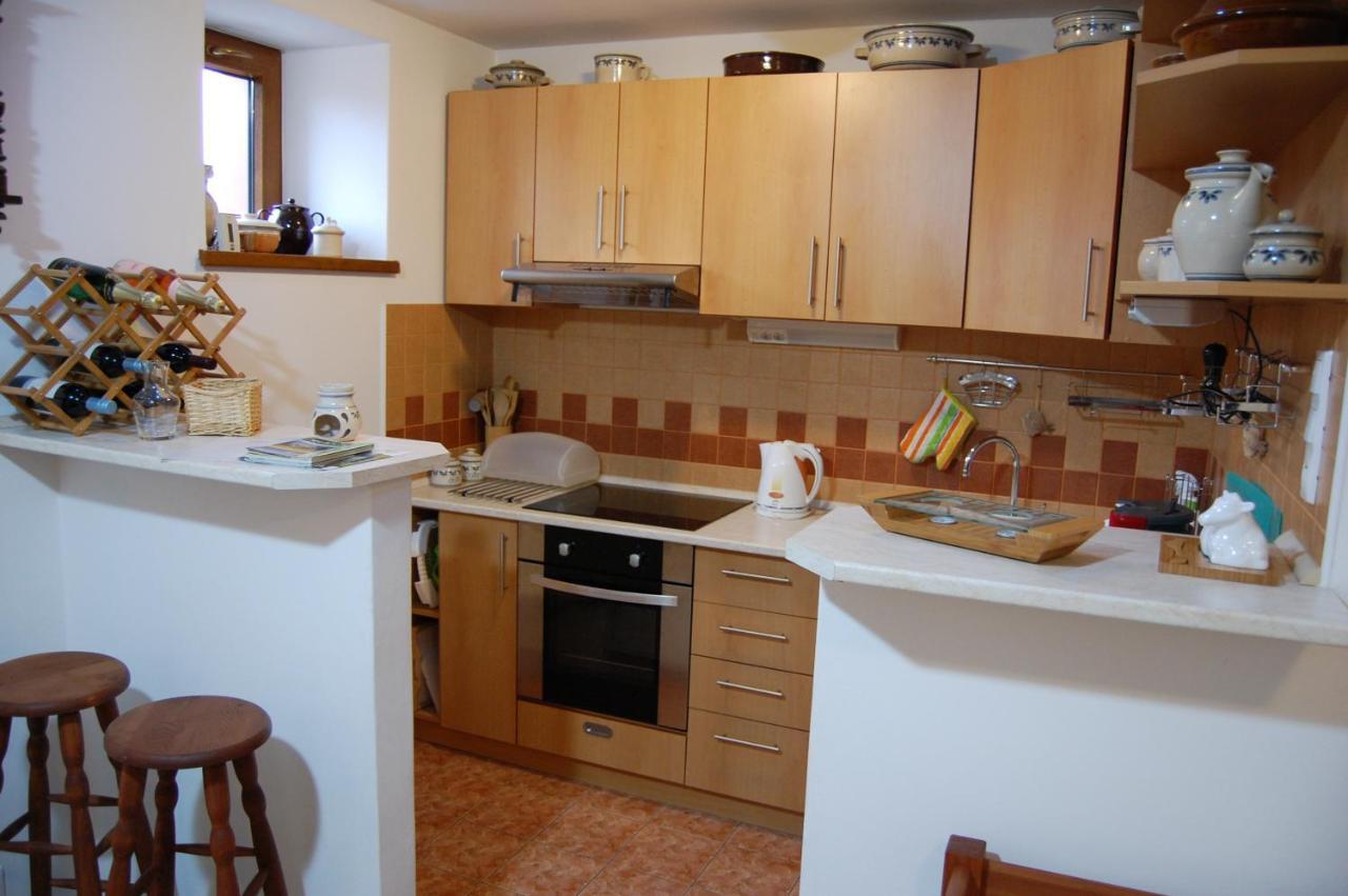 Hazovsky Dvur Apartment Roznov pod Radhostem